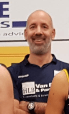 Luuk Jothmann in Donki Sjot Coachshirt
